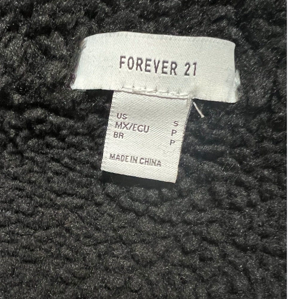 Forever 21 Womens Black Acid Wash Sherpa Lined Denim Trucker Jacket‎ Small S - Picture 4 of 10